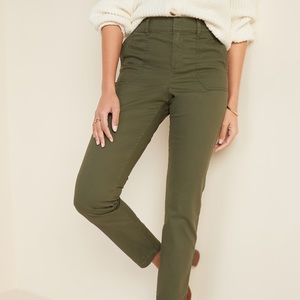 Old Navy Mid Rise Pixie Ankle Chinos